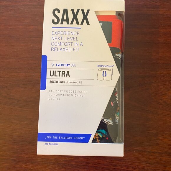 SAXX ULTRA Christmas Boxer Briefs with Fly “Chillaxin Santa" - Picture 3 of 4